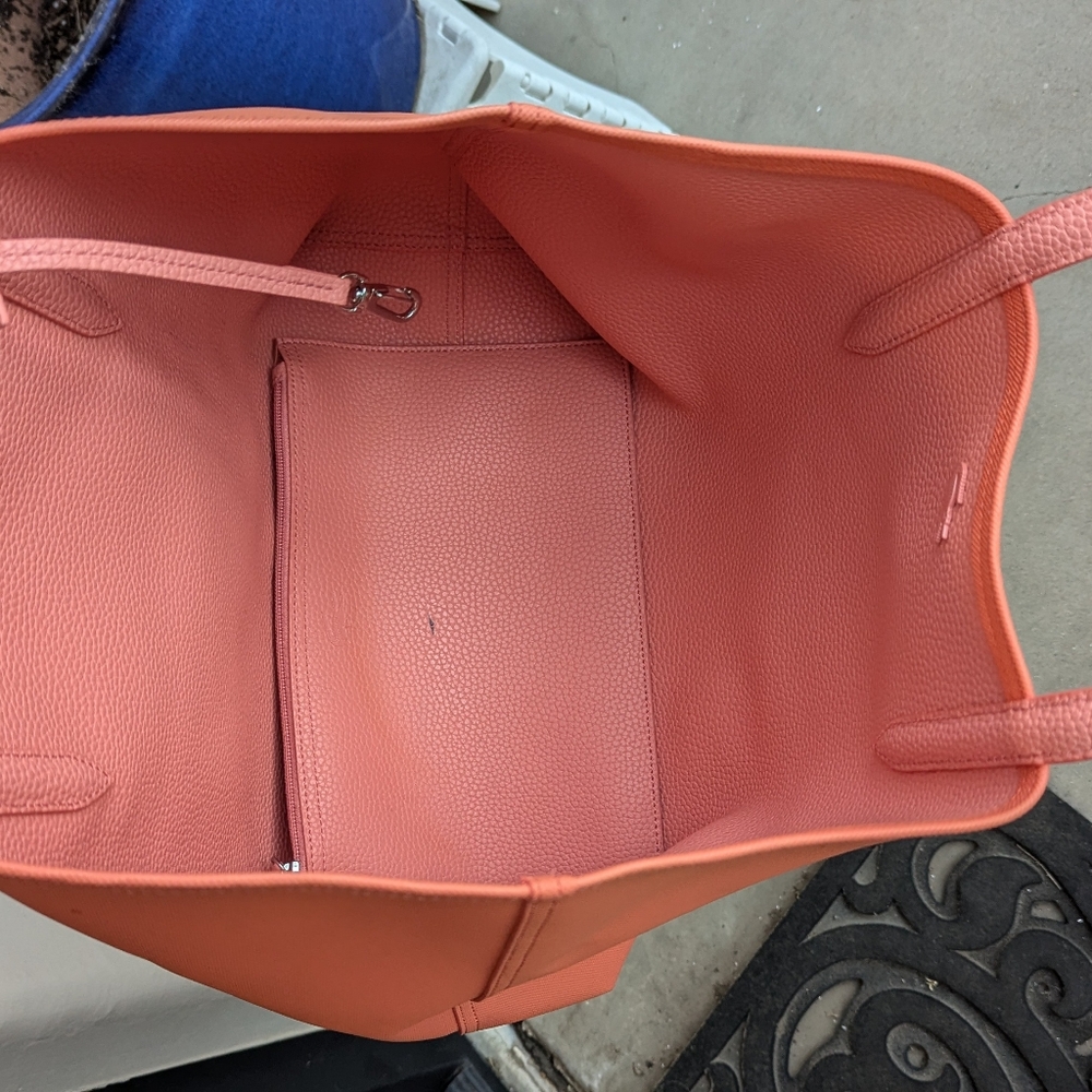 Lacoste Anna Reversible Coral Tote & Pouch - Picture 4 of 6